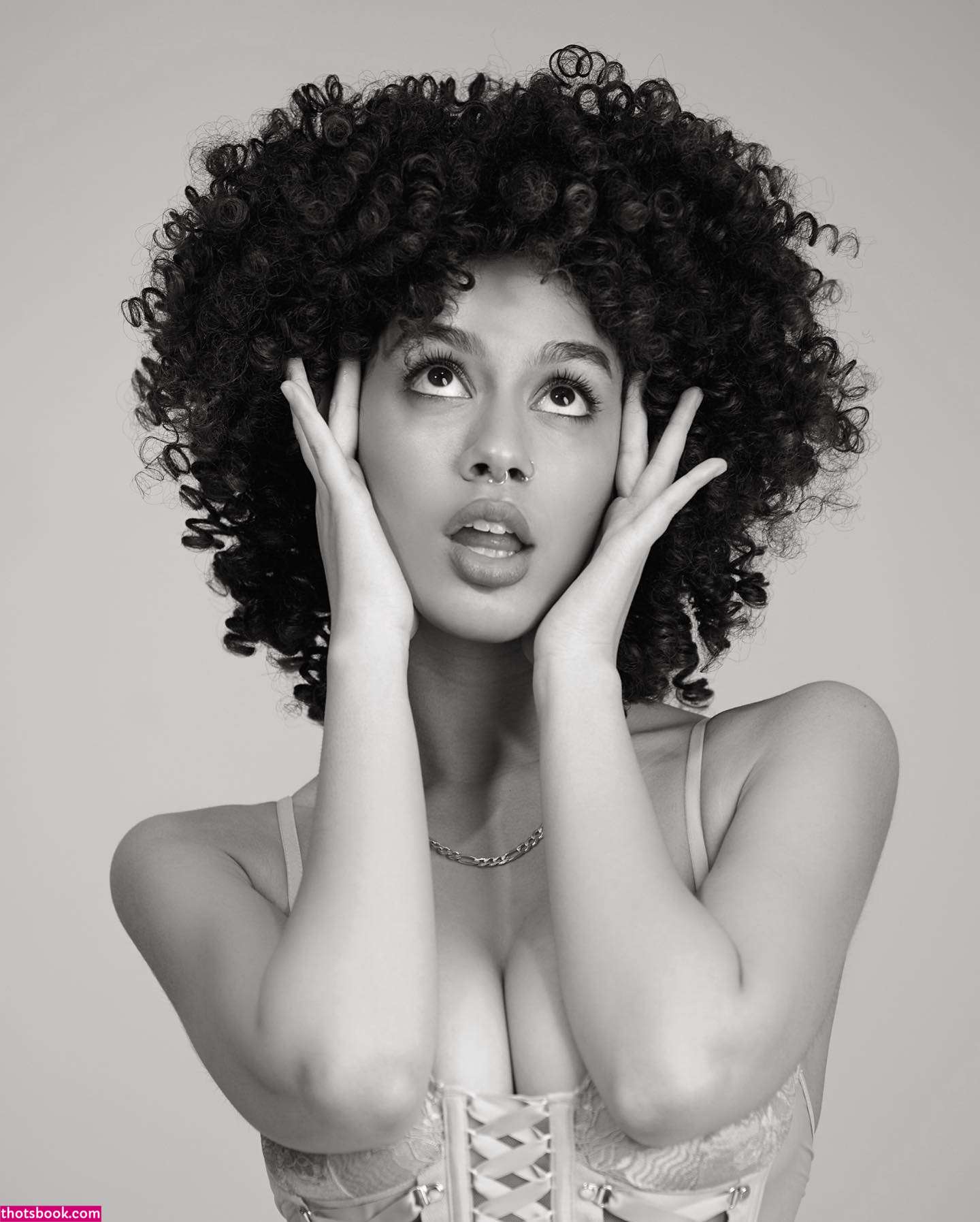 Sophia Macklin Photo #8