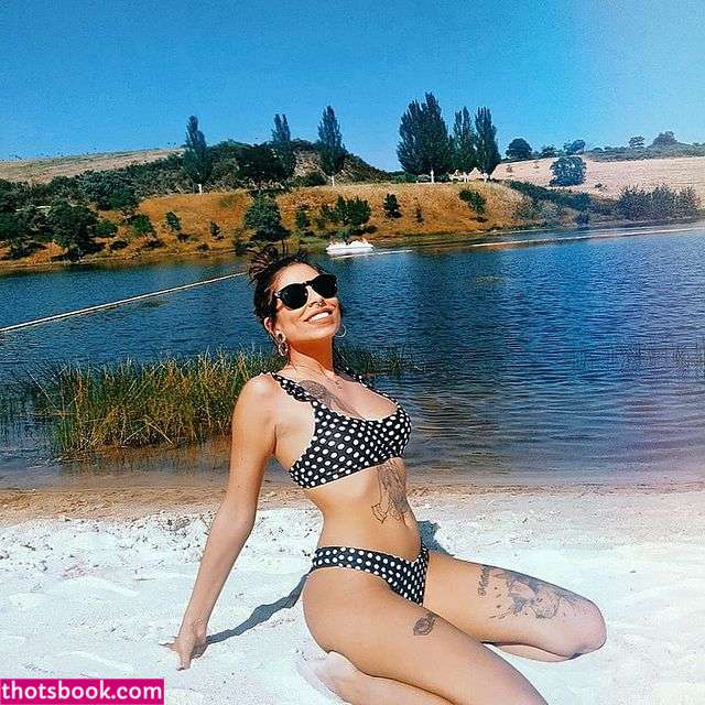 Araquel Jpg Photo #16