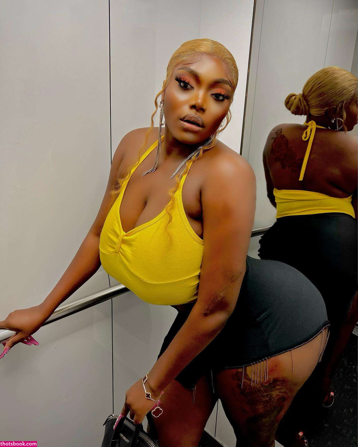 Bossmother Photo #26