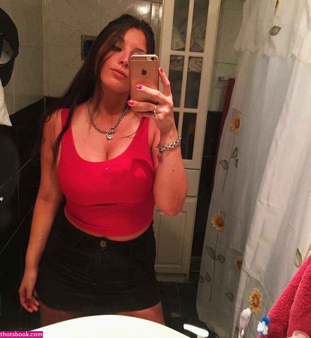 Dani Leiva Photo #19