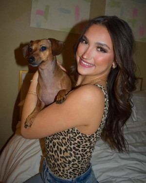 Katie Thompson Photo #21