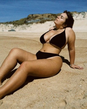 Laura Benedito Photo #16