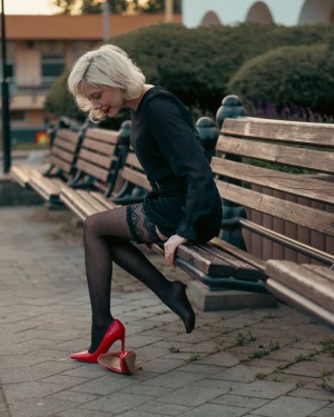 Luna Lotus Photo #14