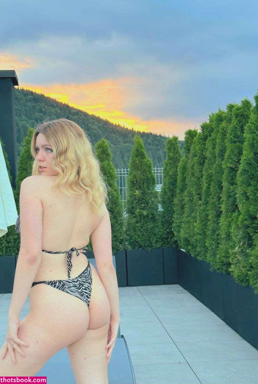 linadreamprivate Photo #3