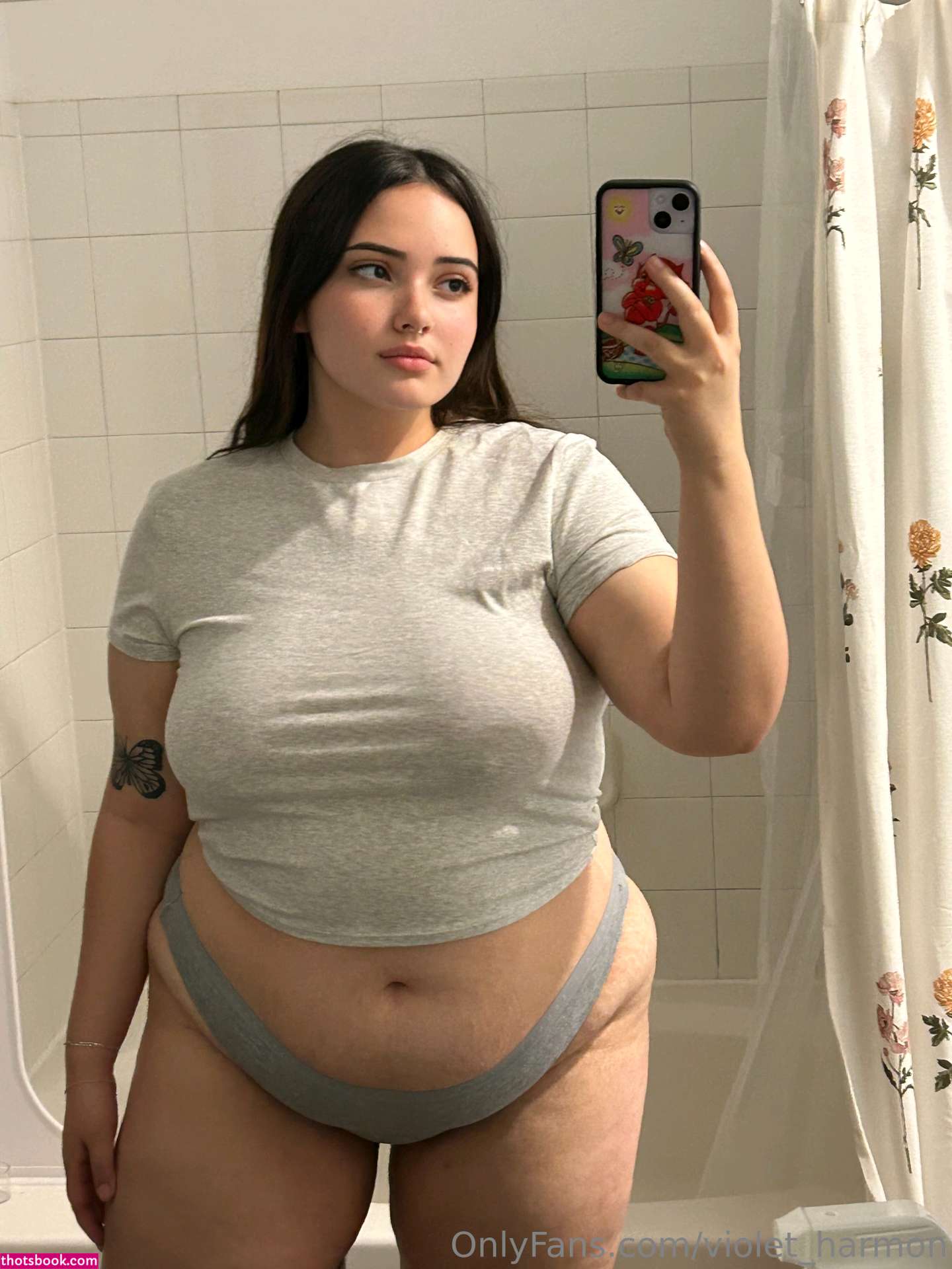 Violet Harmon Photo #15