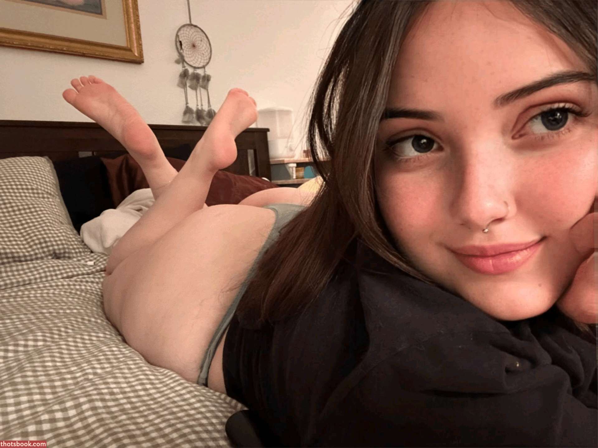 Violet Harmon Photo #23