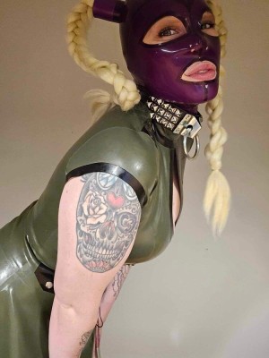 Swerubberdoll Photo #1