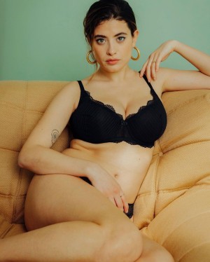 Anna Pittureri Photo #5