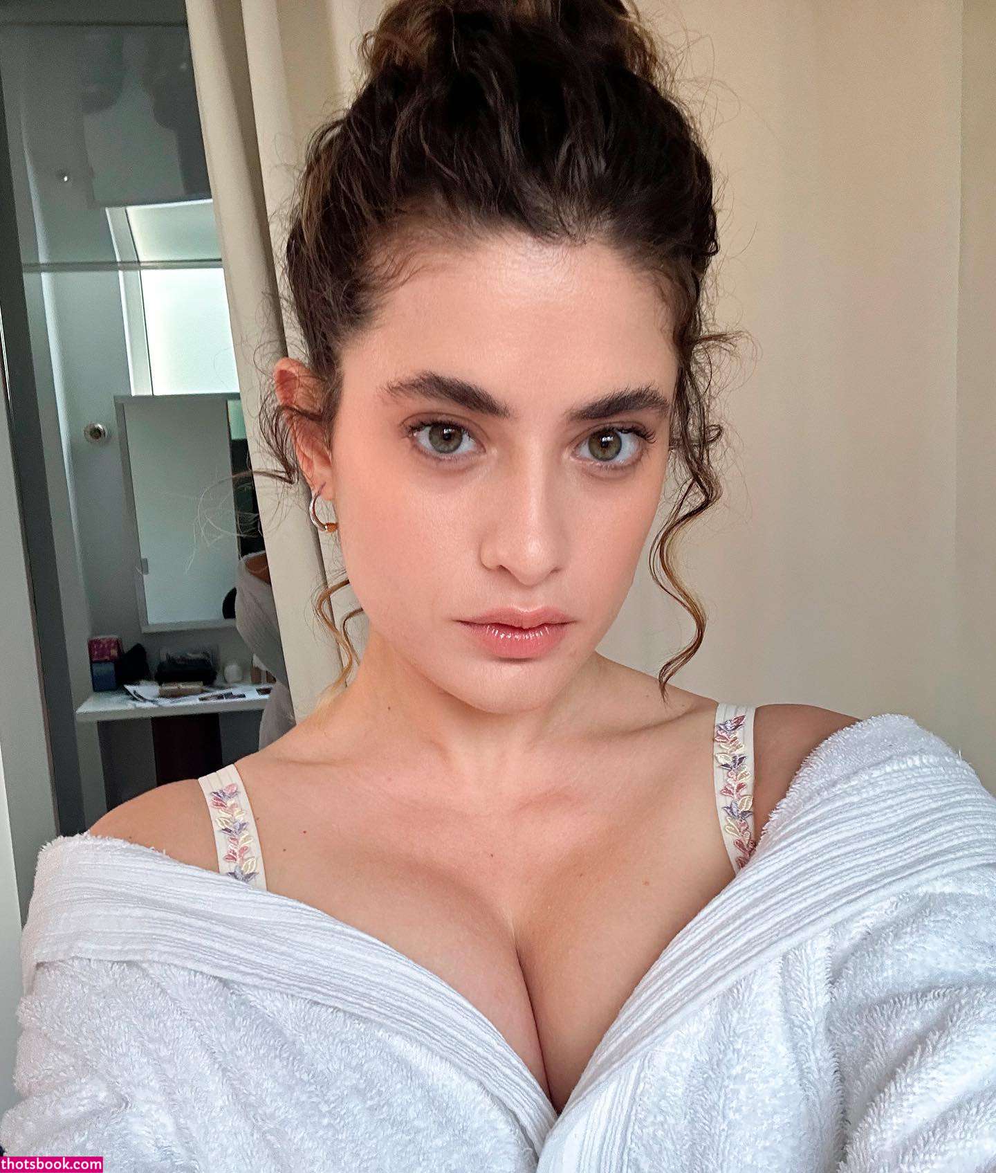 Anna Pittureri Photo #24