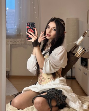 Cata Leyah Photo #25