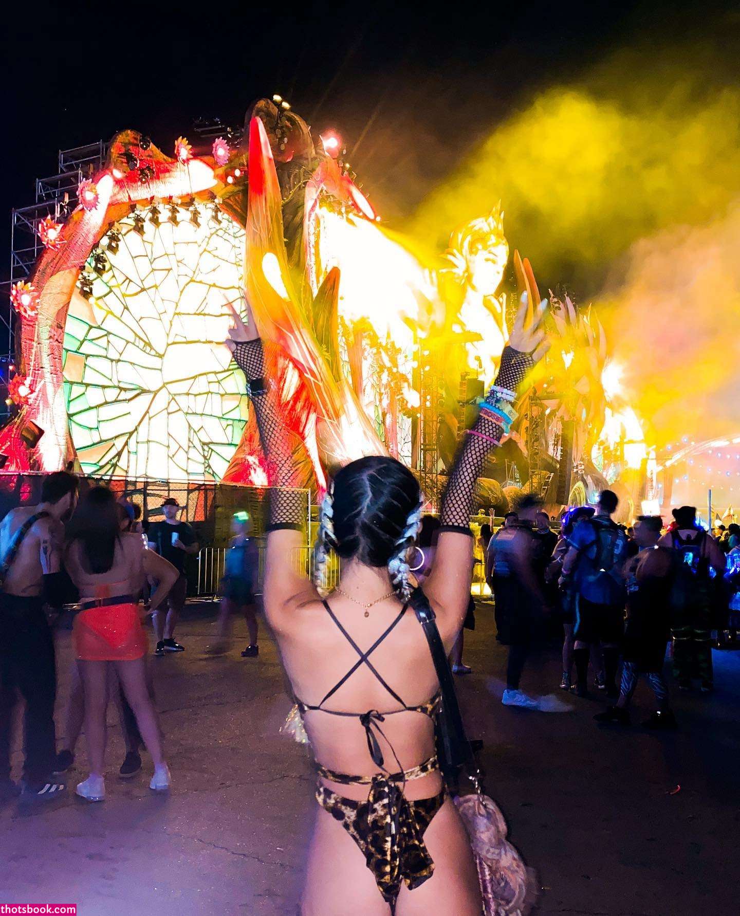 ellenayoungxy Photo #15