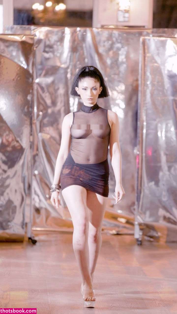 Gianna Fung Photo #24