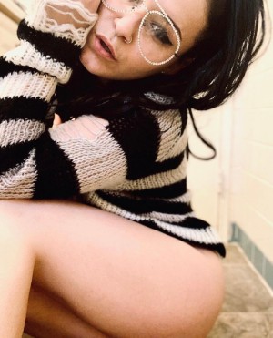 Goth Paradise Photo #10