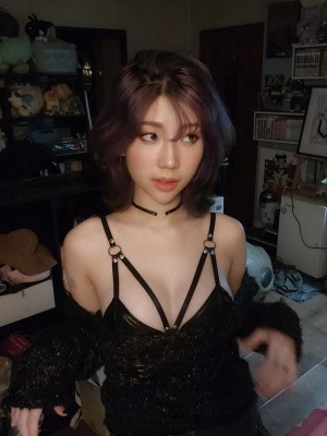 khunsorxor Photo #25