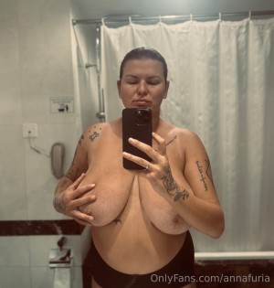 Anna Furia Photo #14