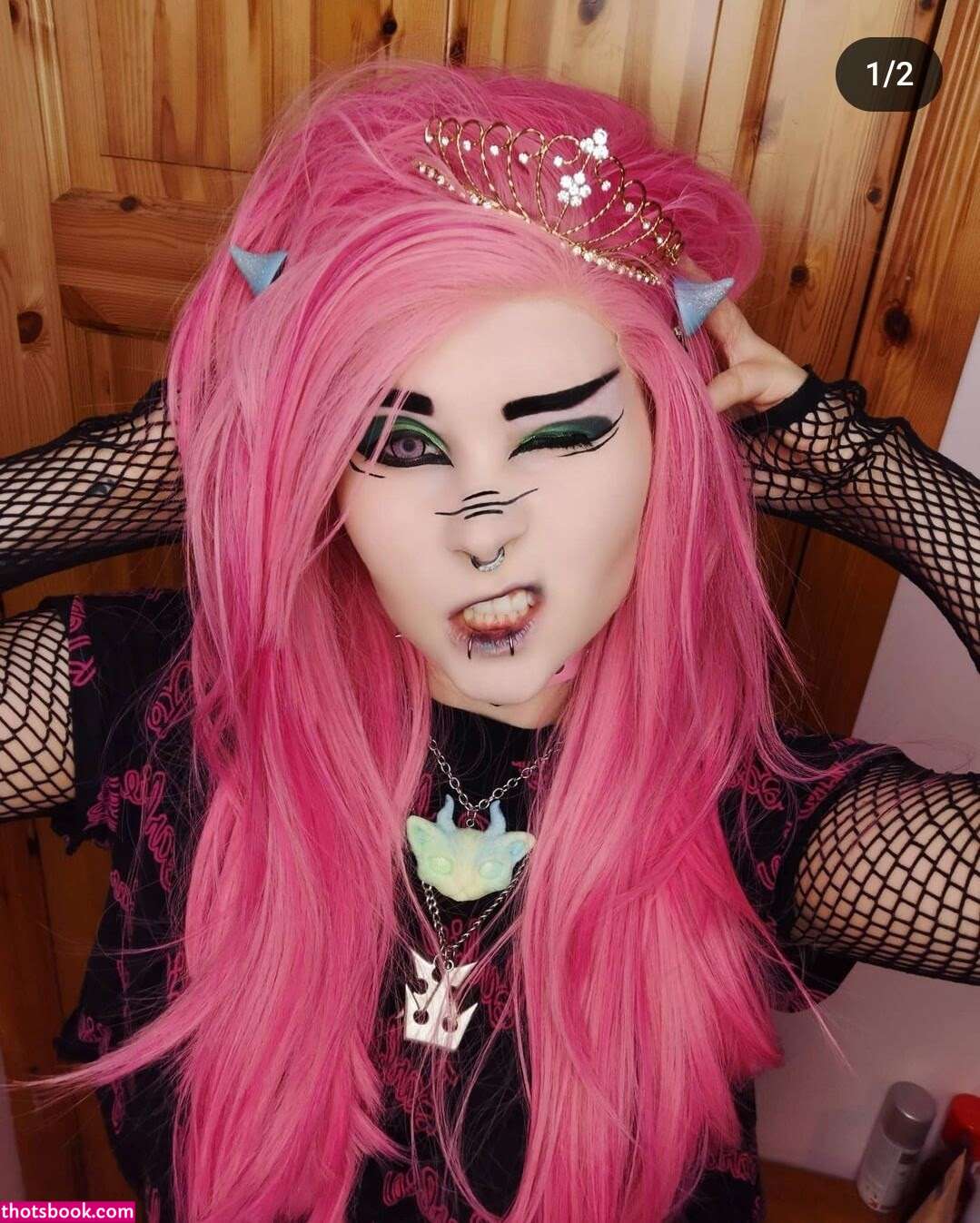 Catastrophiclarawr Photo #26