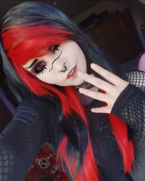 Catastrophiclarawr Photo #23