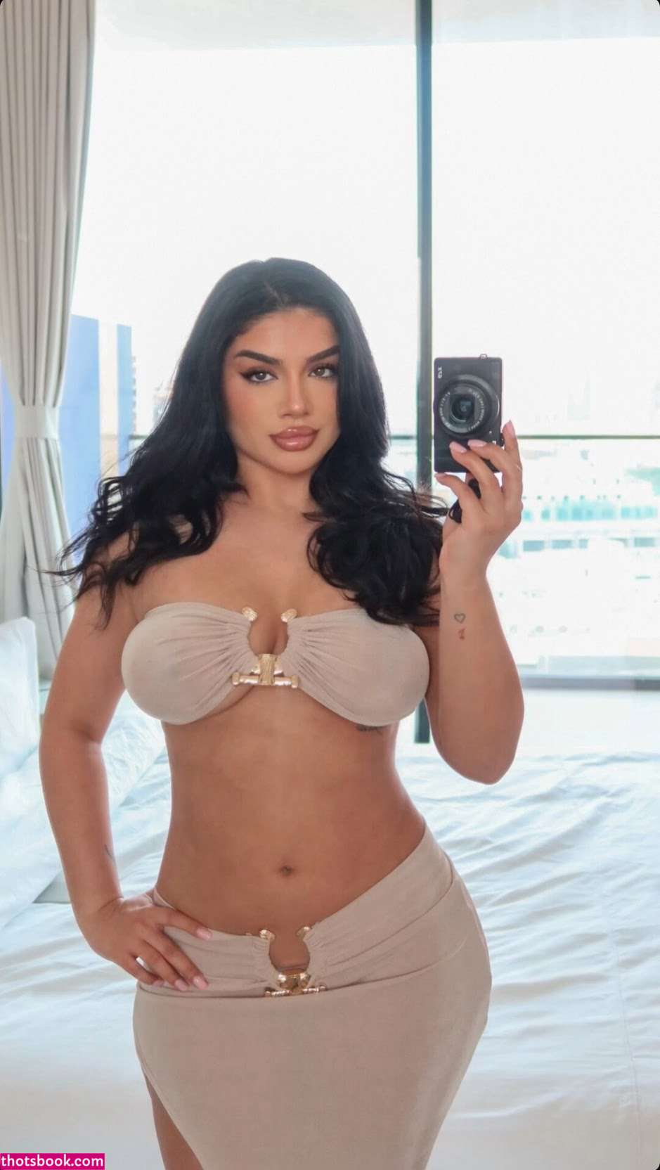 Alishbasheikh Photo #214