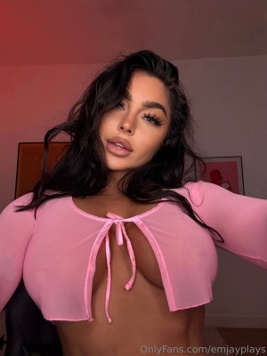 Emily Rinaudo Photo #517