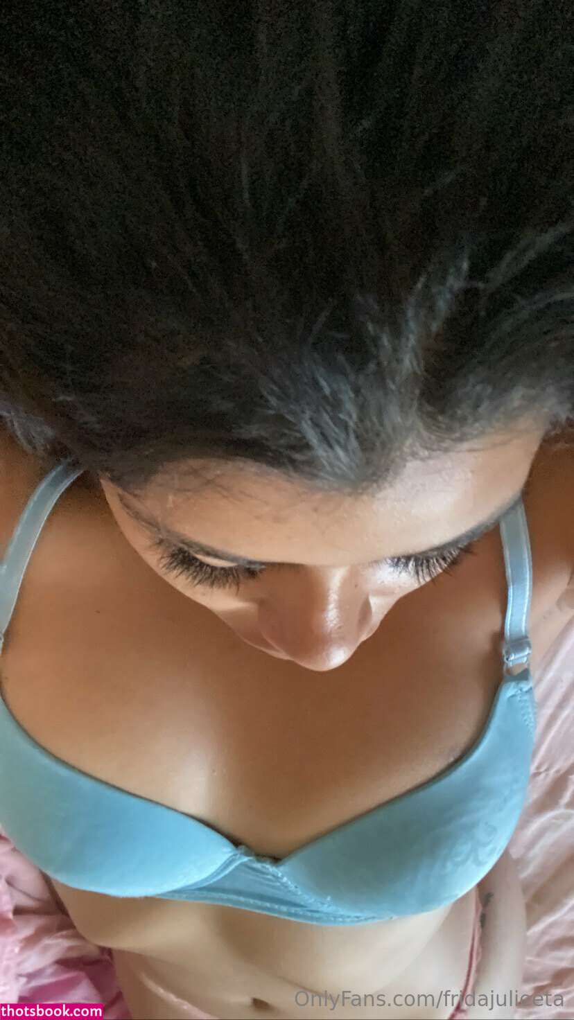 Frida Julieta Photo #37