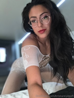 Krista Reyes Photo #12