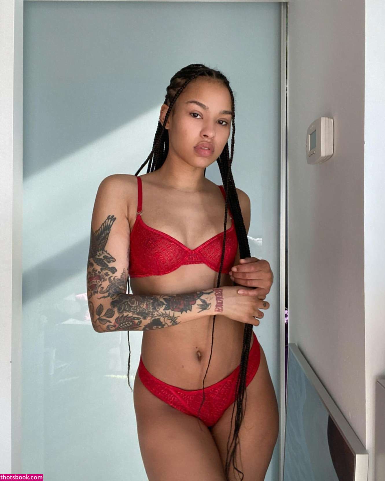 Chloe Christian Photo #4