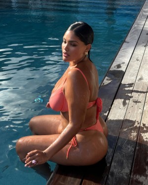 Jocelyn Corona Photo #13