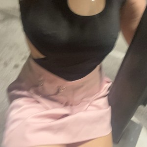 Julia Graham Photo #9