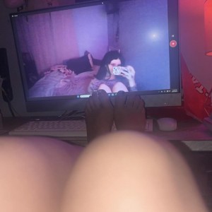 Julia Graham Photo #20