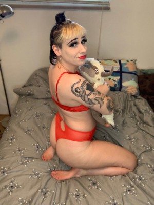 Ziggy Haim Photo #24