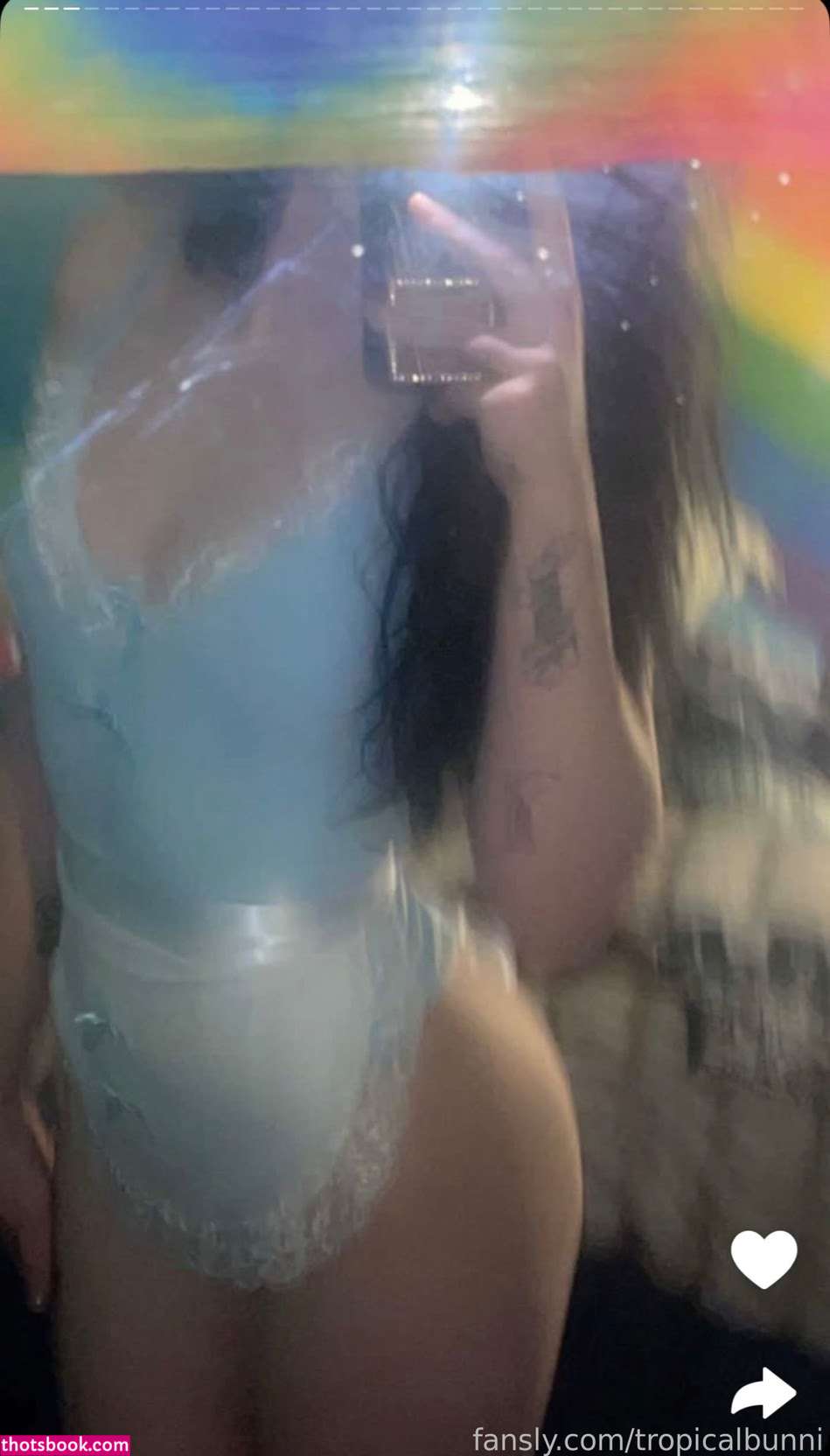 Tropical Bunni Photo #13