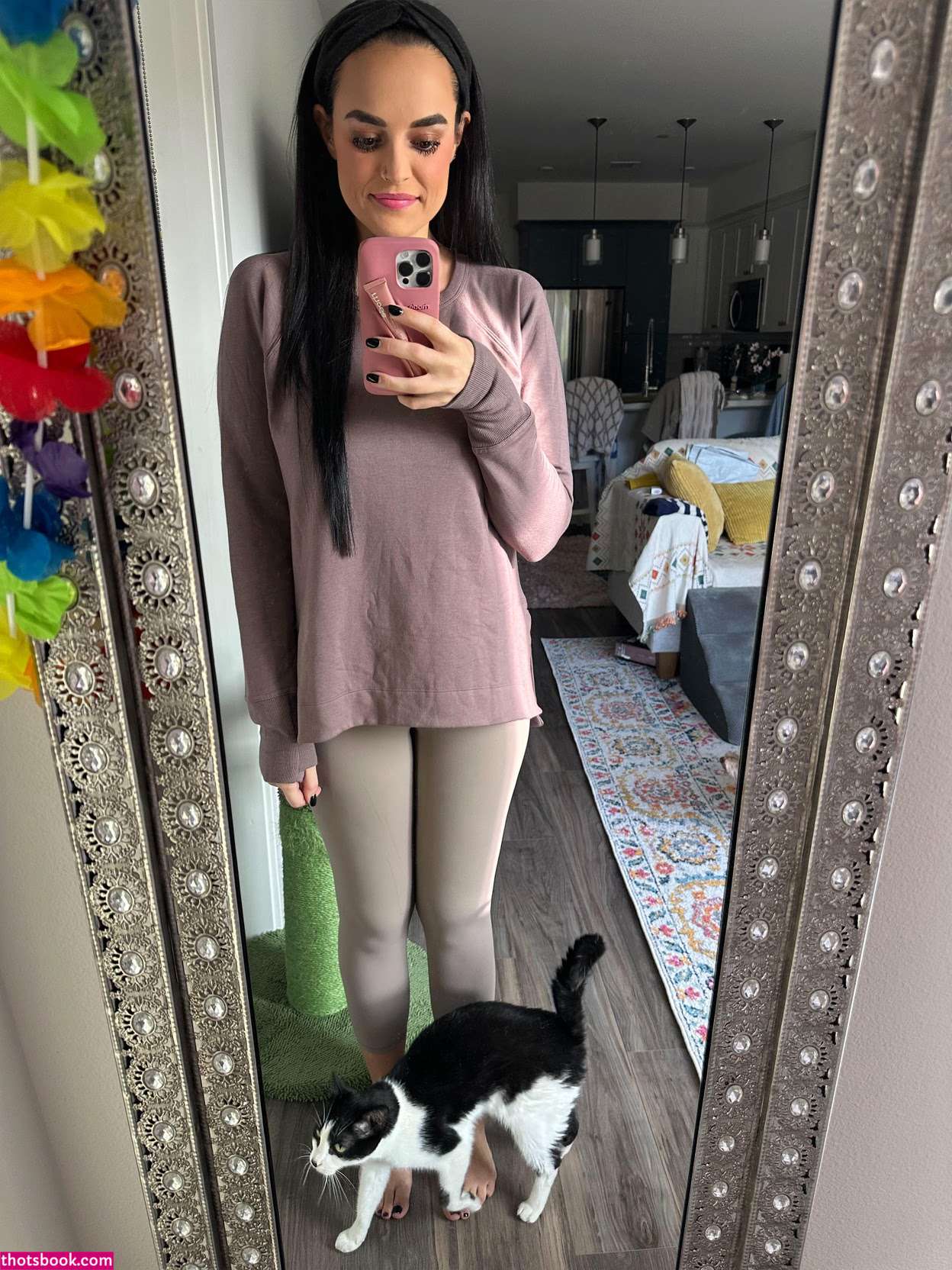 ughughughx3 Photo #1