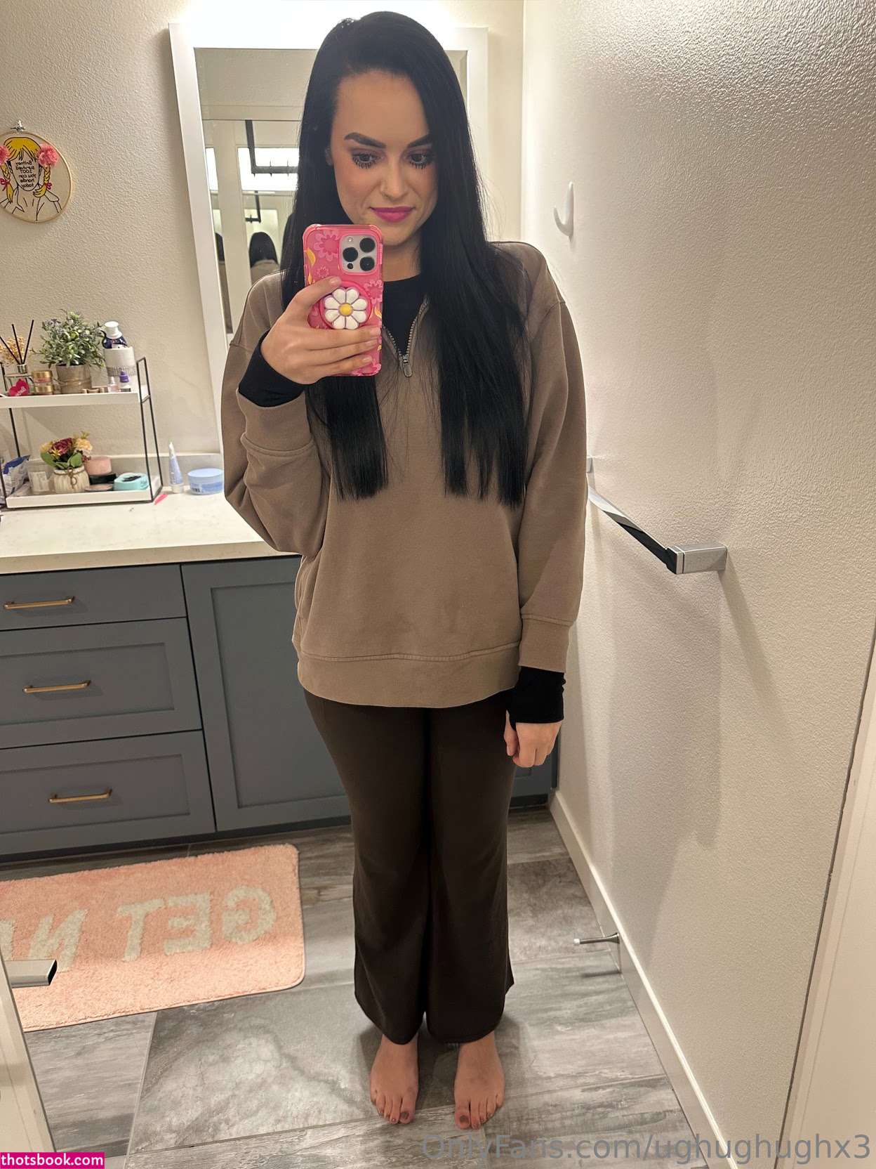 ughughughx3 Photo #24