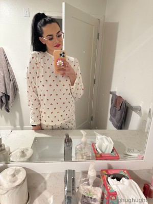 ughughughx3 Photo #21