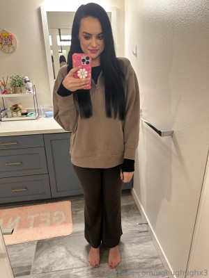 ughughughx3 Photo #24