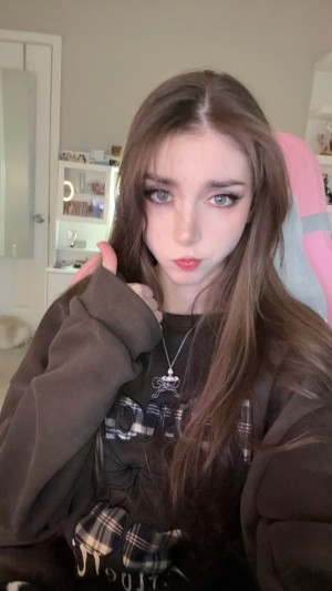 Duckie Cos Photo #69