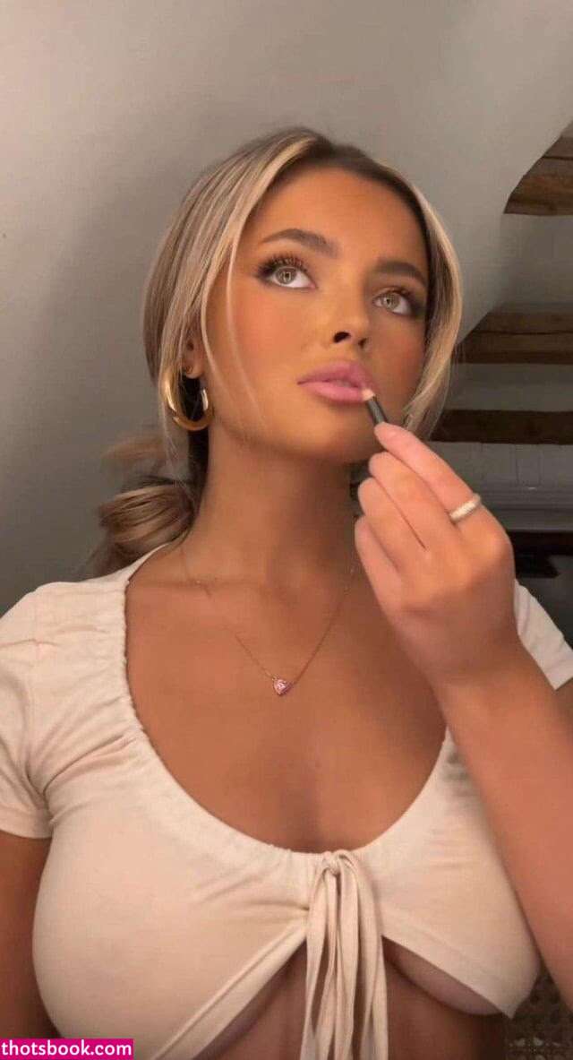 Alma Perssons Photo #10