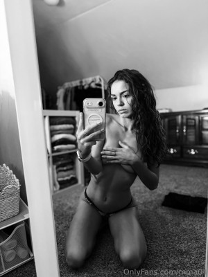 Em Michaelaa Photo #20