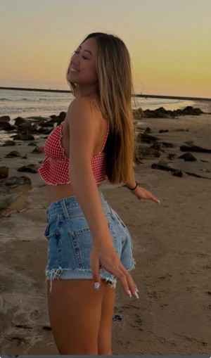 Emily Guyen Photo #6