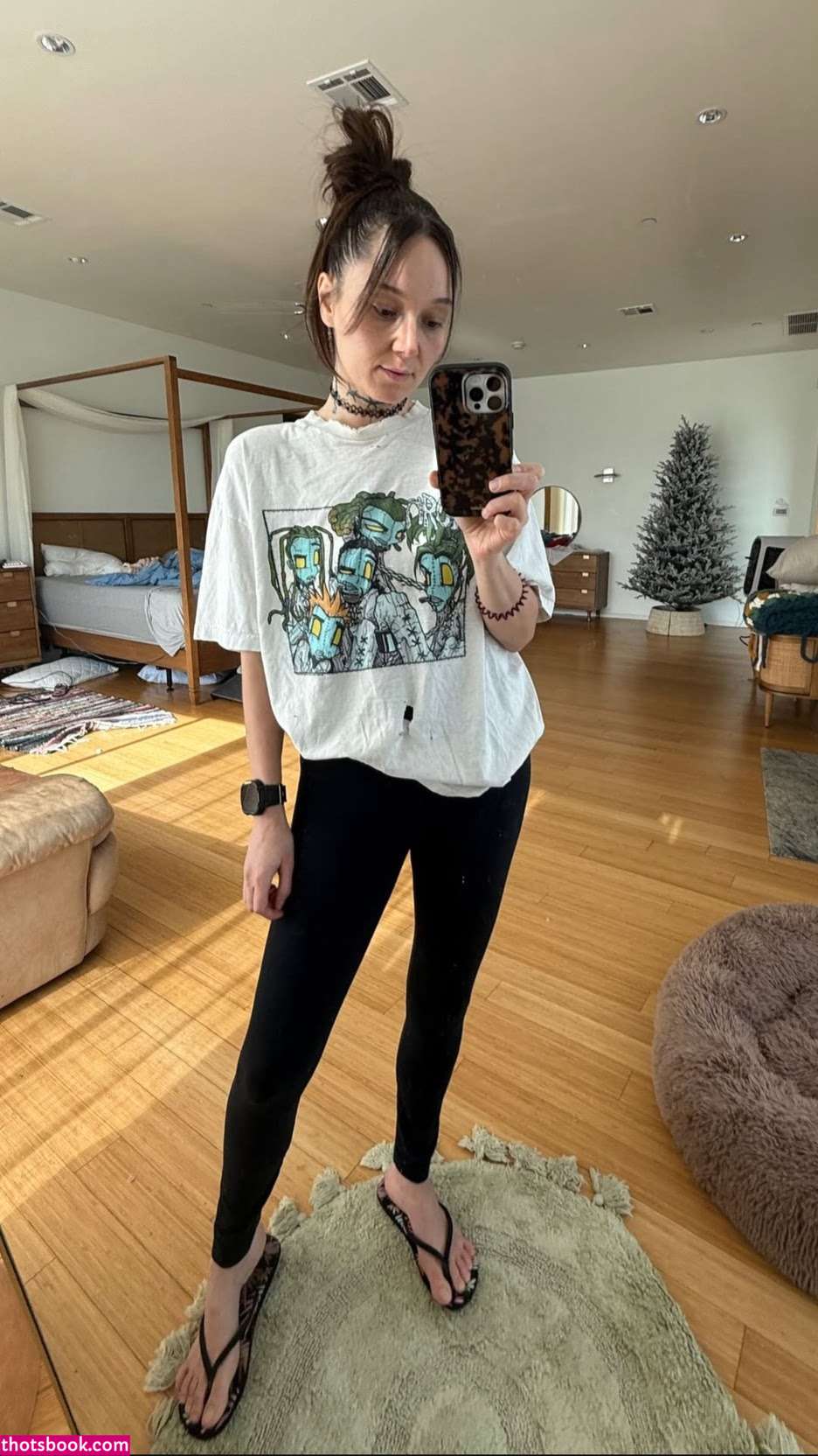 Nova Rockafeller Photo #11