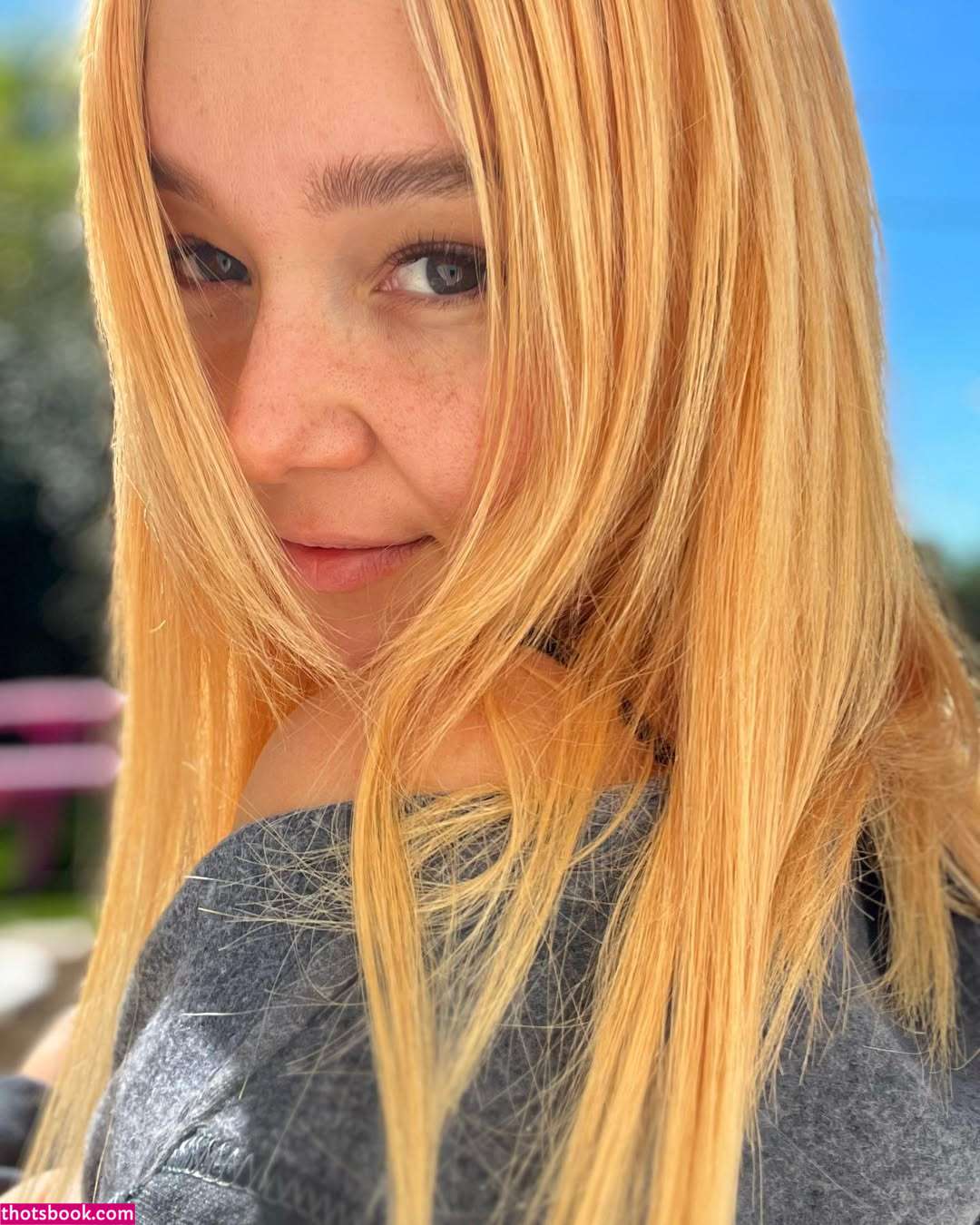 Nova Rockafeller Photo #21