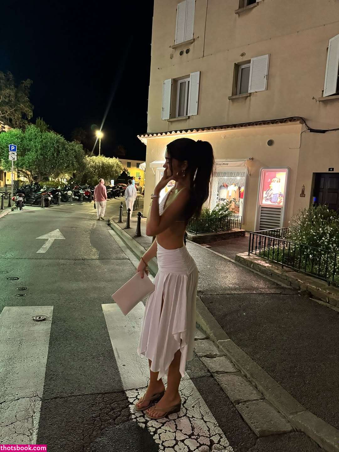 Roxanarosuu Photo #16