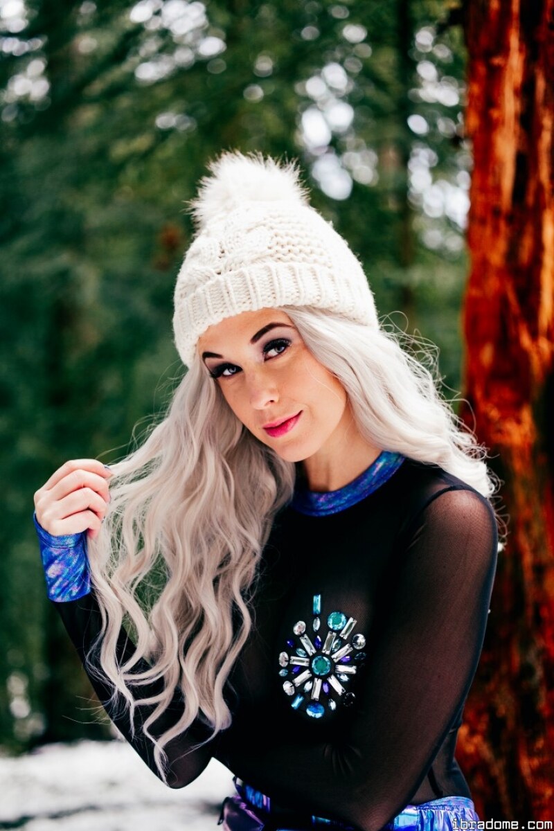 Meg Turney Photo #95