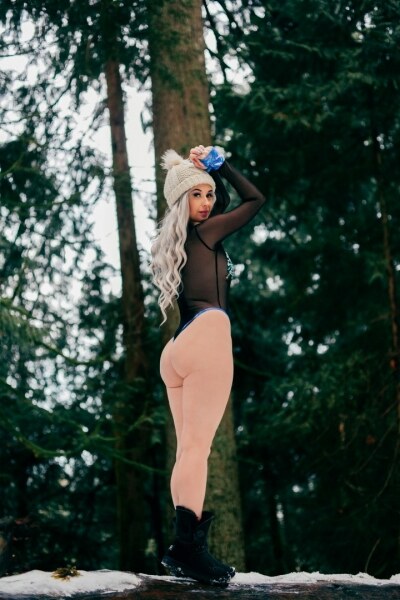 Meg Turney Photo #89