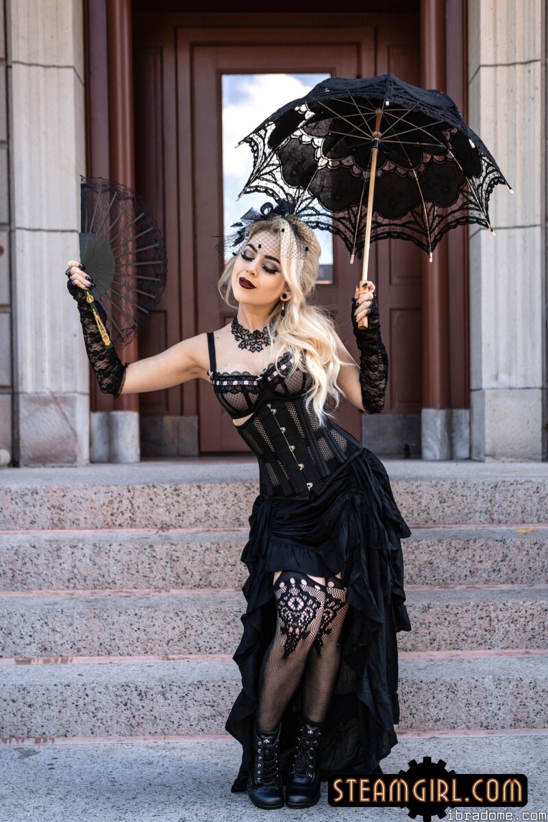 Itty Bitty Photo #20