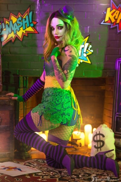 Genevieve Photo #301