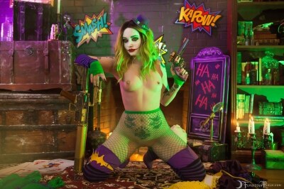 Genevieve Photo #311