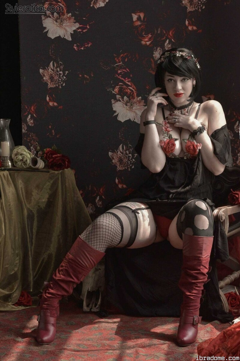 Anastasia August Photo #64