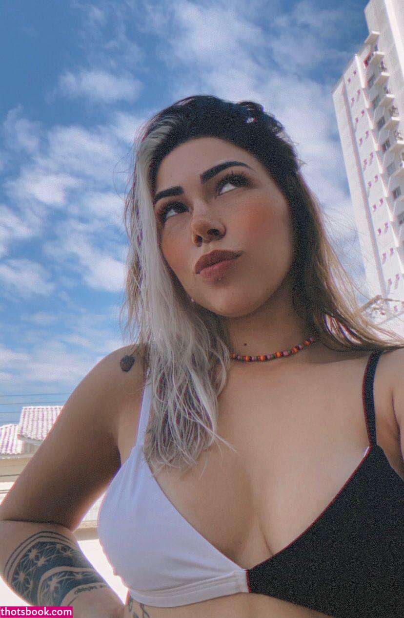 Firetaleee Photo #22