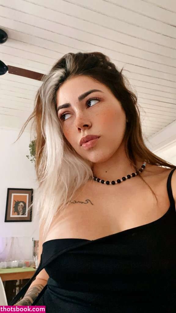 Firetaleee Photo #26